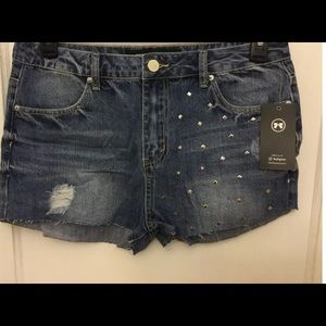 NWT ASHLEY MASON Studded Short Size 29